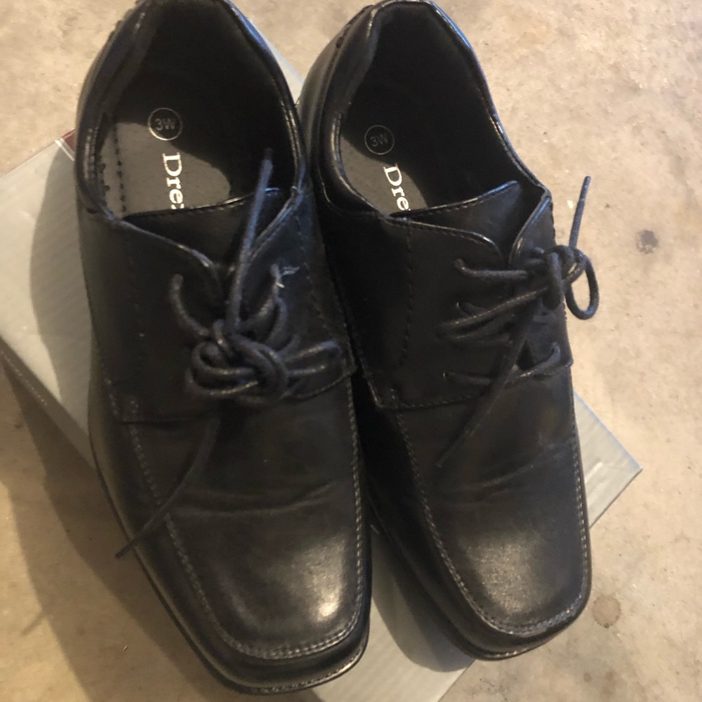 Boys black dress shoes 3w